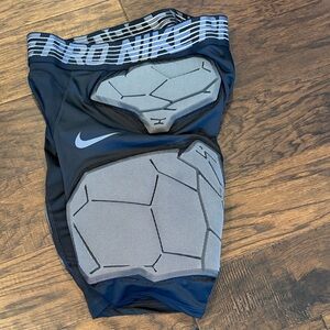 Nike men’s football girdle